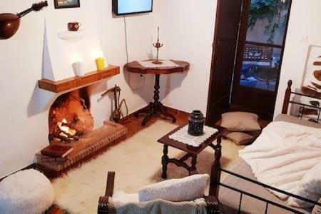 Traditional House Kassandra'S Guest House Ermioni Exterior photo